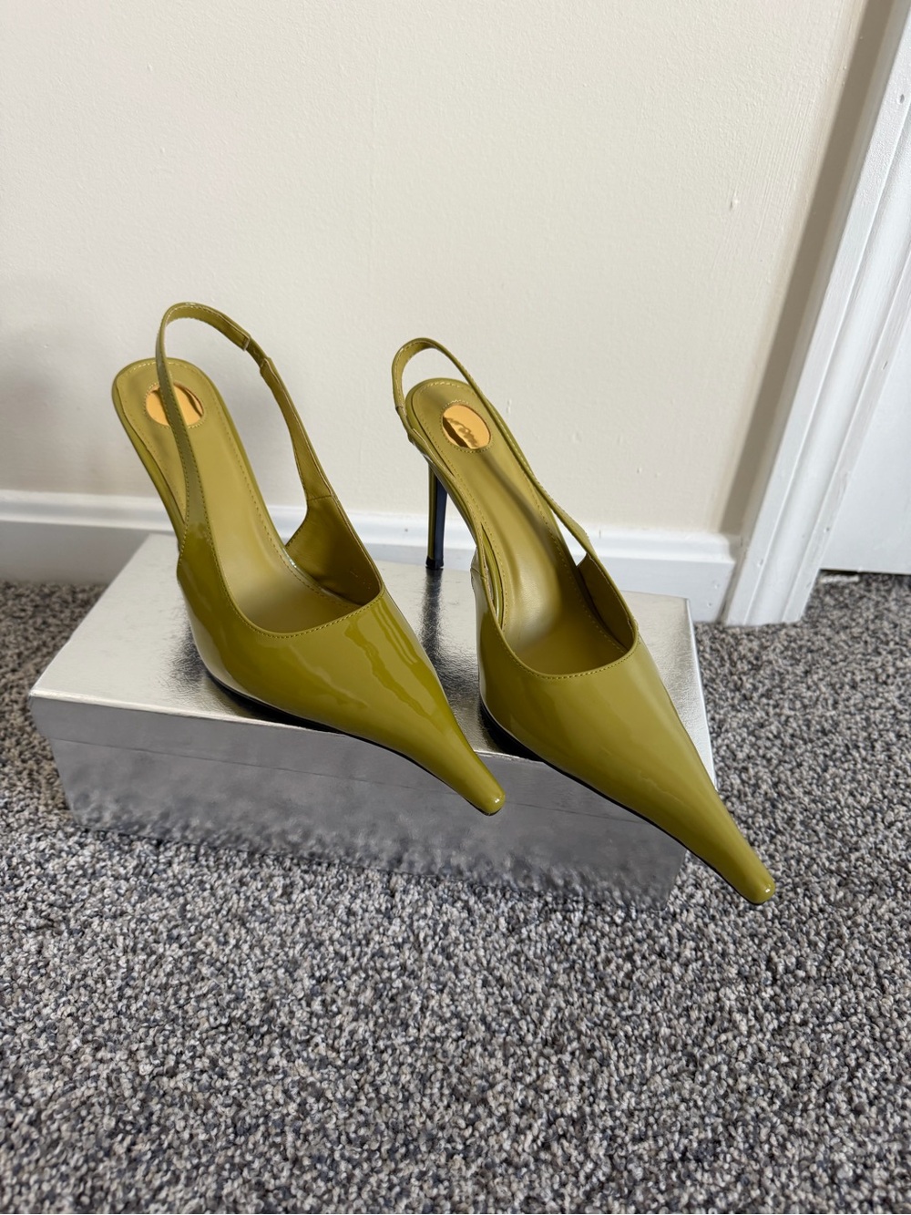 UBRT Women’s Patent Green Slingback Pumps Pointed Toe Stiletto Heels Dress Shoes